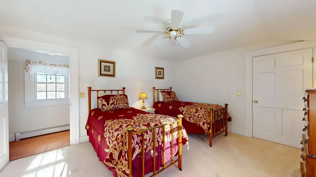 556 E Oxford Road Oxford ME 04270