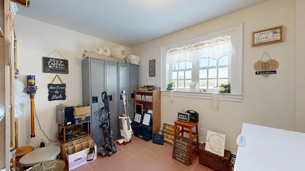 556 E Oxford Road Oxford ME 04270