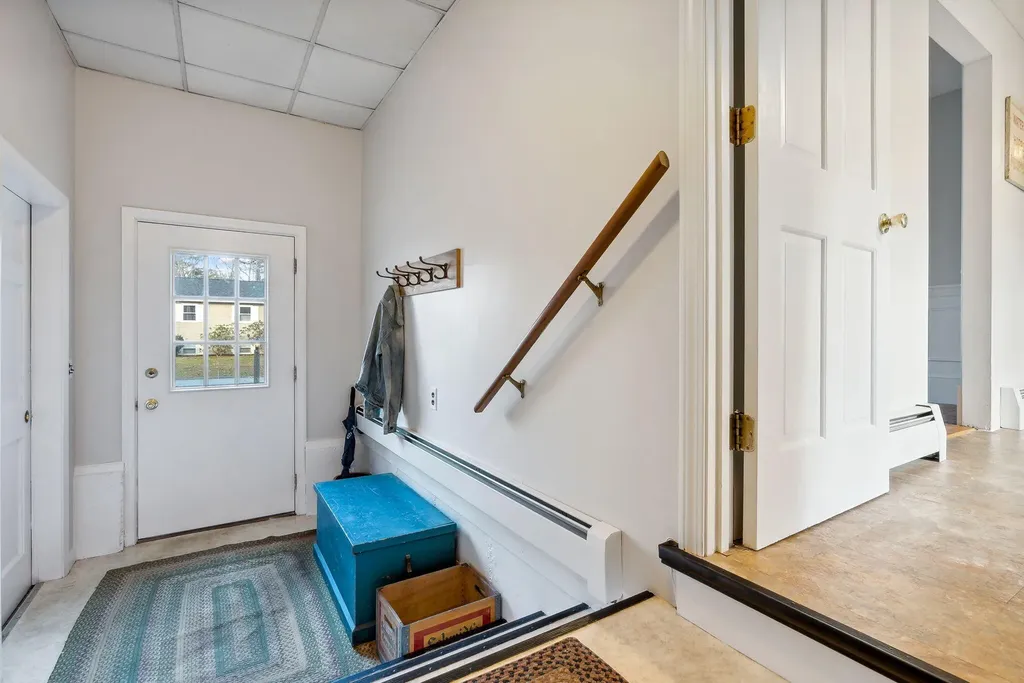 29 Bouchard Drive Brunswick ME 04011
