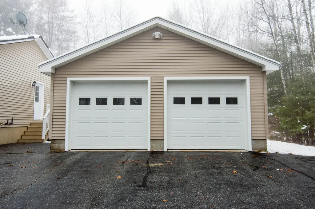 52 Stone Brooke Drive Mechanic Falls ME 04256