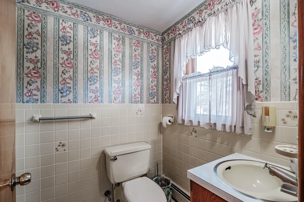 173 Myrtle Street Westbrook ME 04092