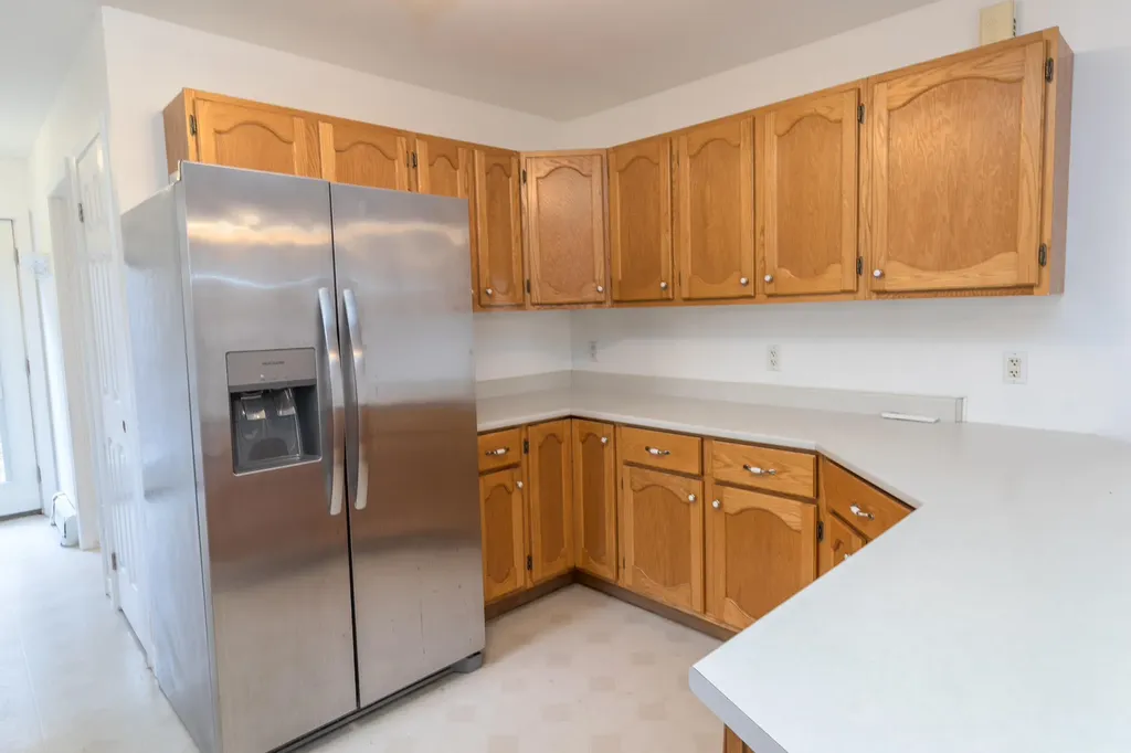 448 River Road Topsham ME 04086