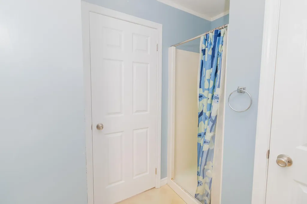 448 River Road Topsham ME 04086