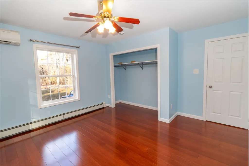 448 River Road Topsham ME 04086