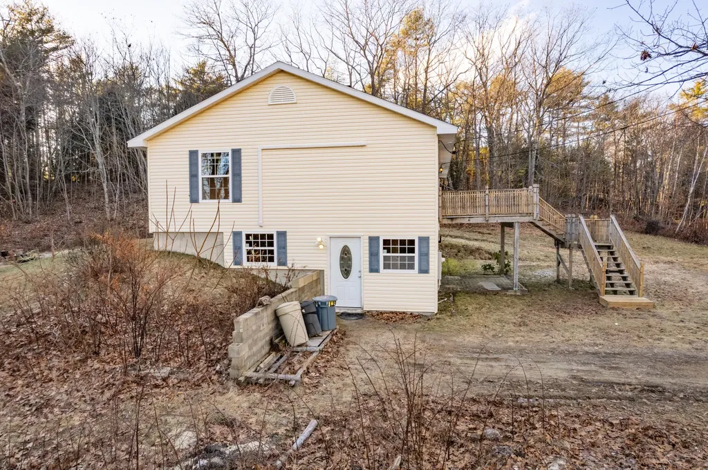448 River Road Topsham ME 04086