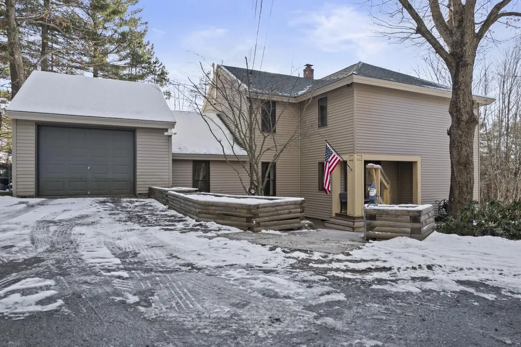 54 Blueberry Hill Lane Augusta ME 04330