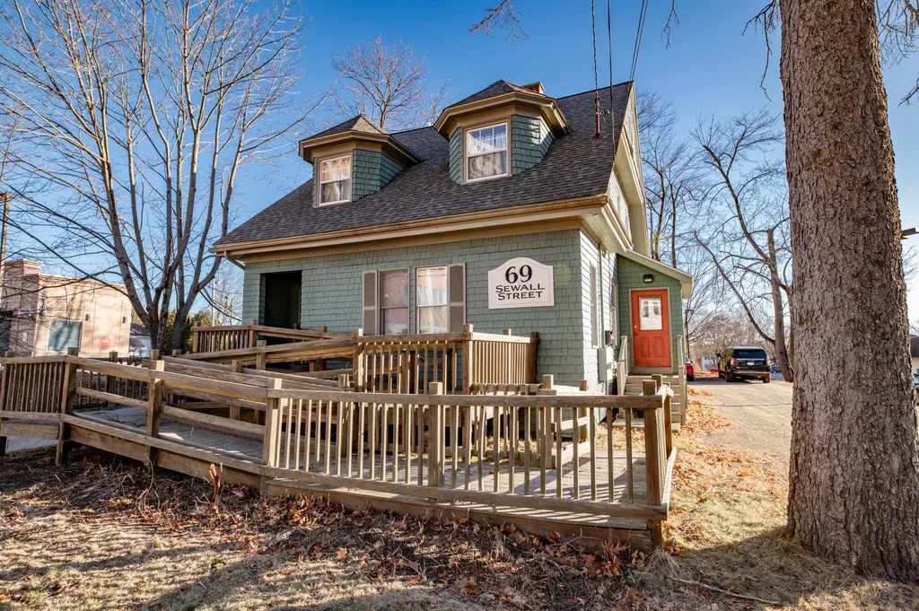 69 Sewall Street Augusta ME 04330