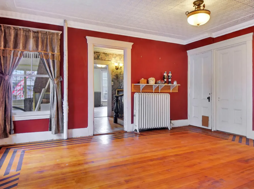 8 Morrill Street Winthrop ME 04364