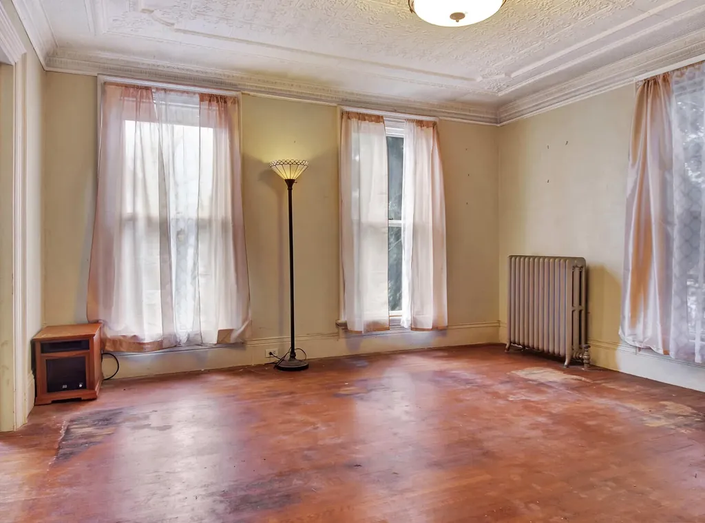 8 Morrill Street Winthrop ME 04364