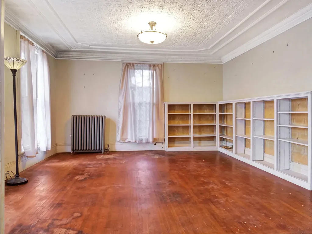 8 Morrill Street Winthrop ME 04364