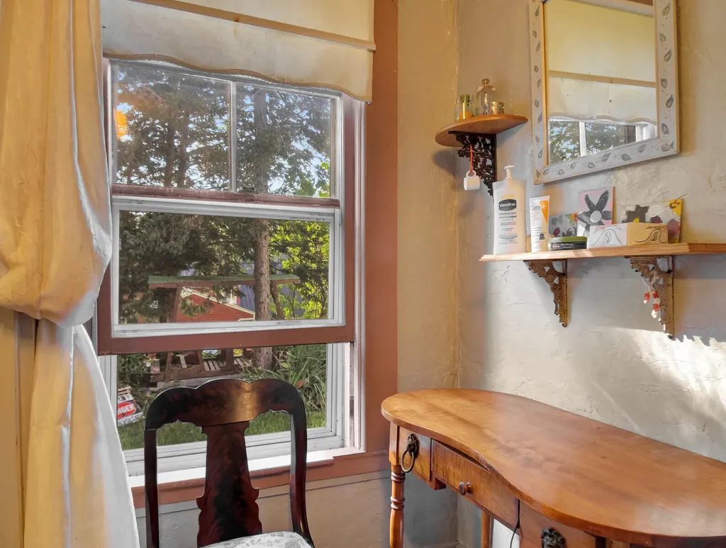 8 Morrill Street Winthrop ME 04364