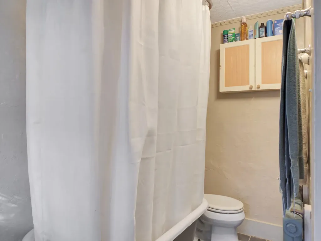 8 Morrill Street Winthrop ME 04364