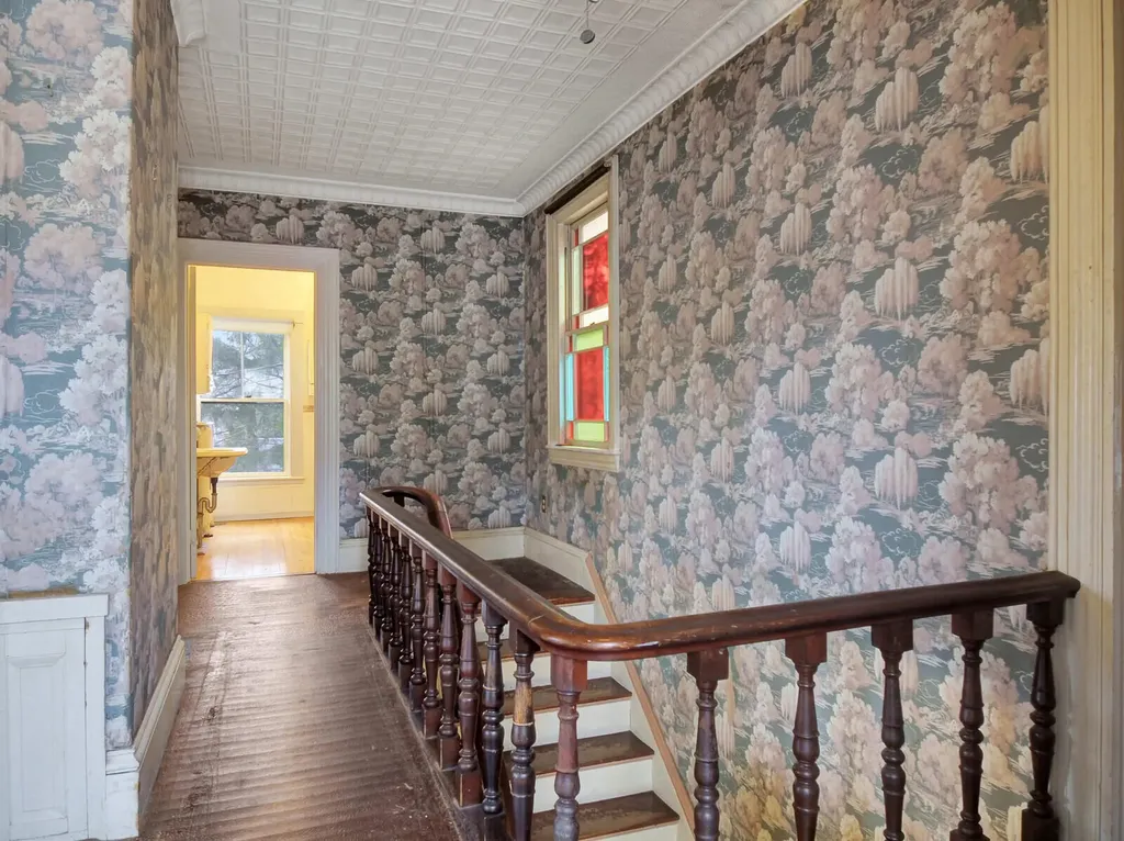 8 Morrill Street Winthrop ME 04364