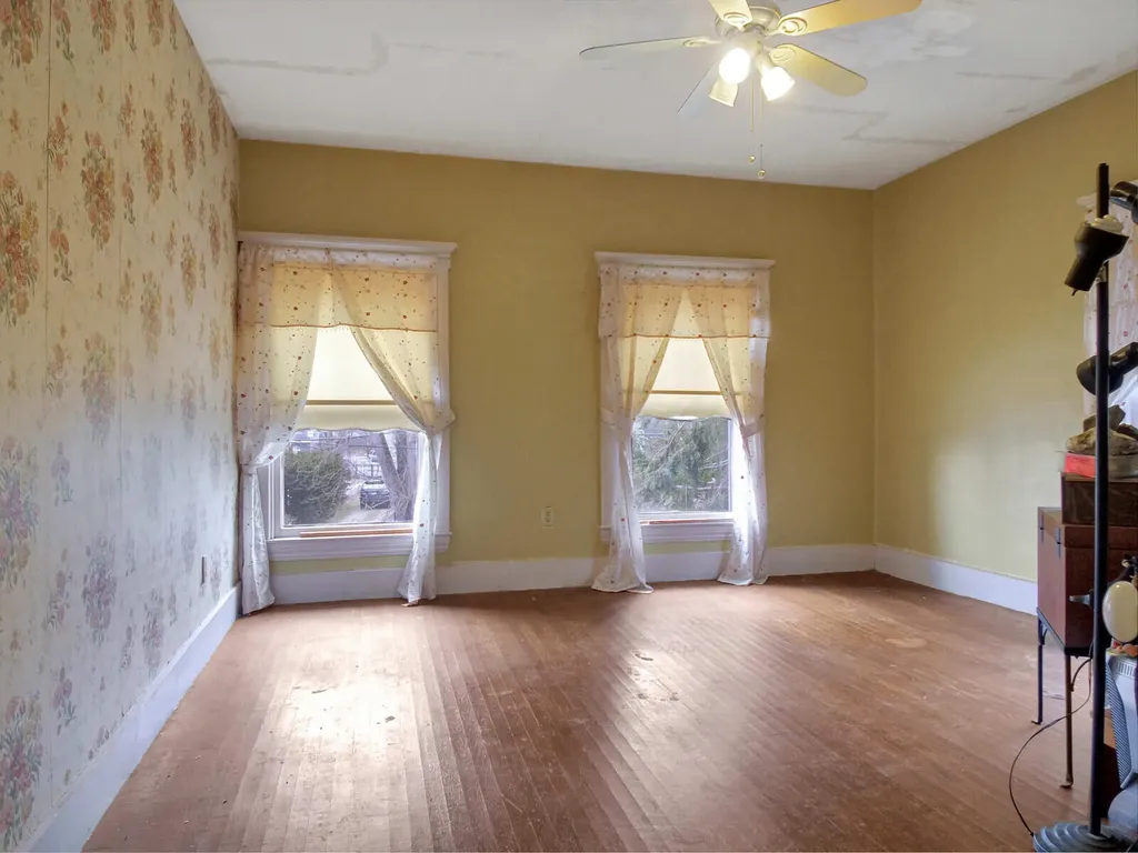 8 Morrill Street Winthrop ME 04364