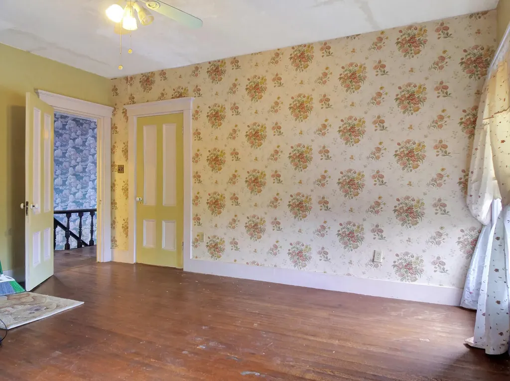 8 Morrill Street Winthrop ME 04364