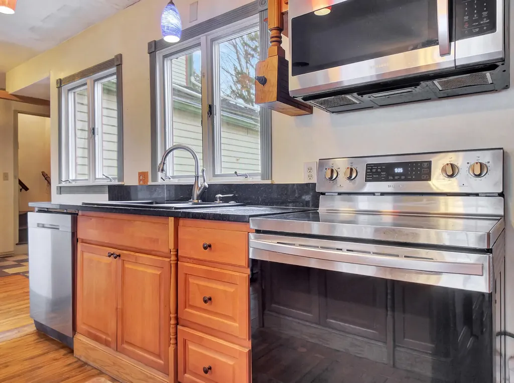 8 Morrill Street Winthrop ME 04364