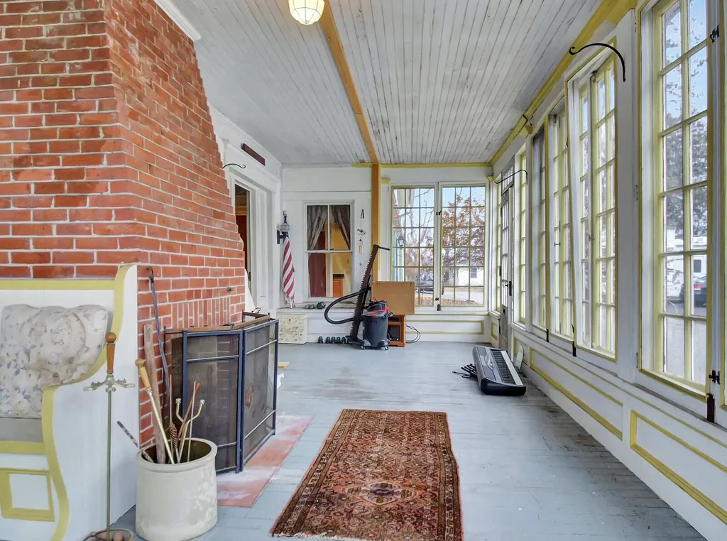 8 Morrill Street Winthrop ME 04364