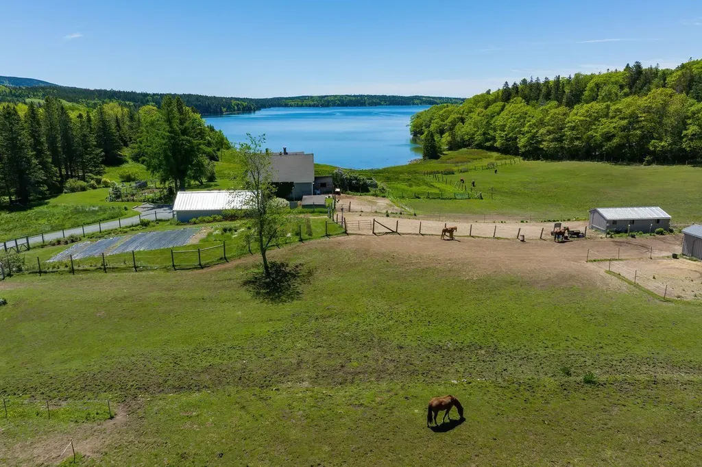 72 Bartlett's Landing Road Mount Desert ME 04660