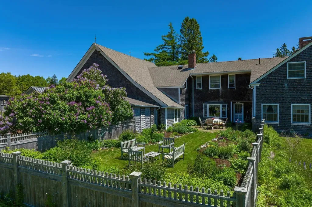 72 Bartlett's Landing Road Mount Desert ME 04660