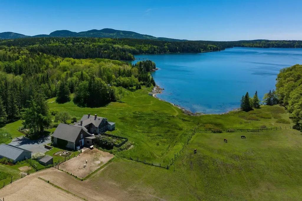 72 Bartlett's Landing Road Mount Desert ME 04660
