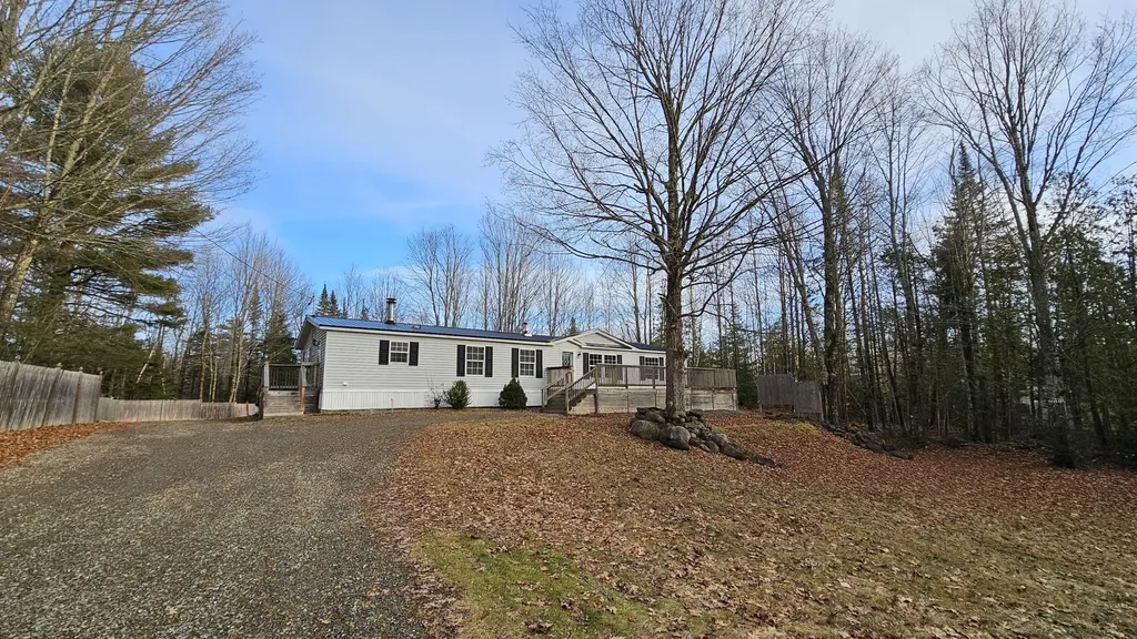 1383 Moosehead Trail Plymouth ME 04969