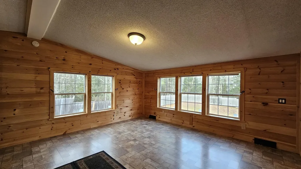 1383 Moosehead Trail Plymouth ME 04969