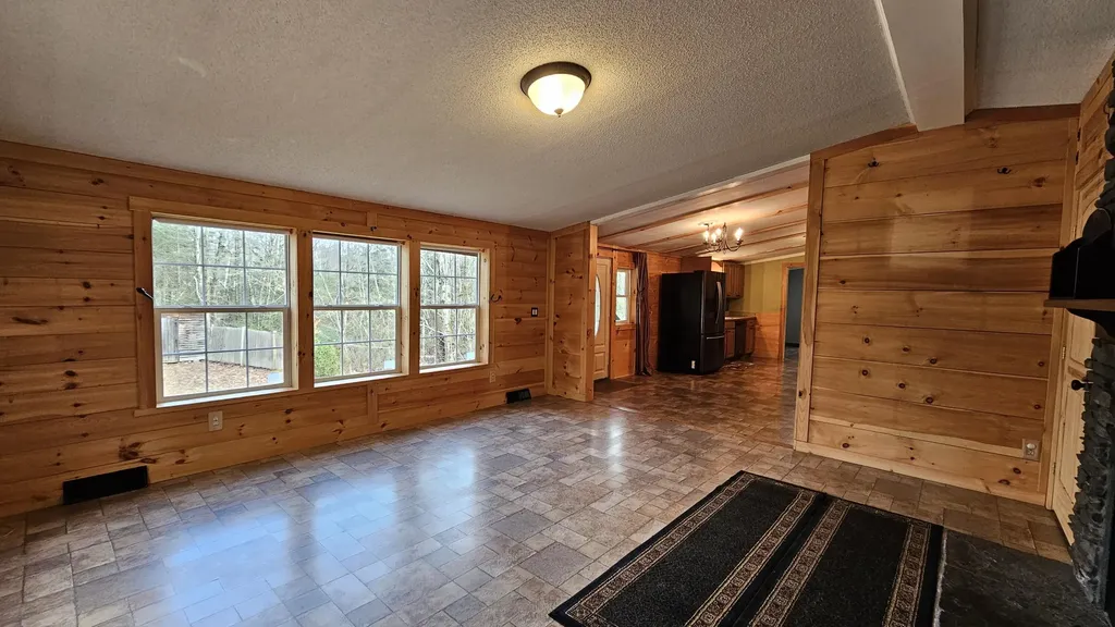 1383 Moosehead Trail Plymouth ME 04969