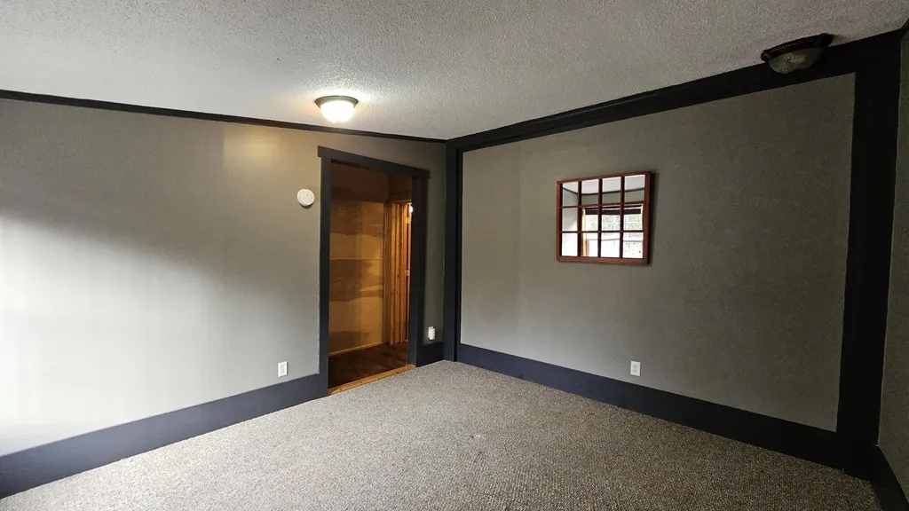 1383 Moosehead Trail Plymouth ME 04969