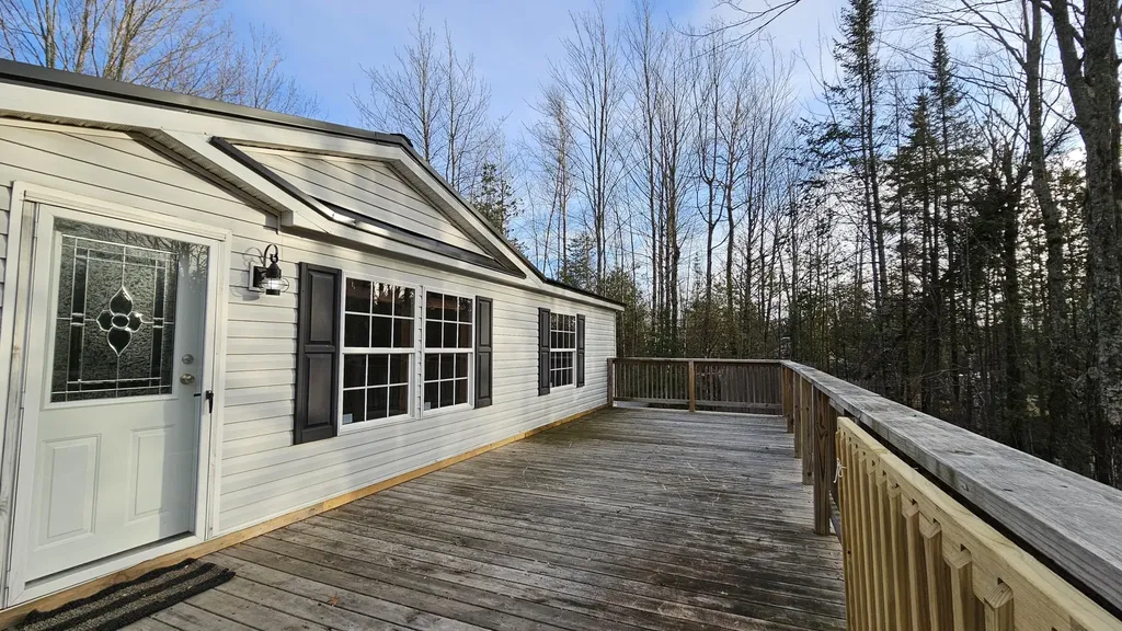 1383 Moosehead Trail Plymouth ME 04969