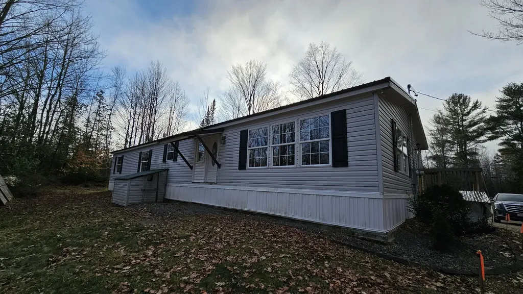 1383 Moosehead Trail Plymouth ME 04969