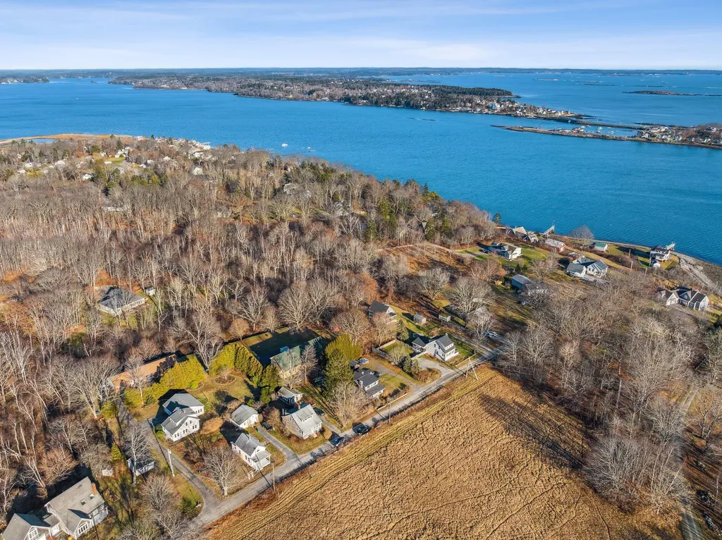 19 Intervale Road Harpswell ME 04079