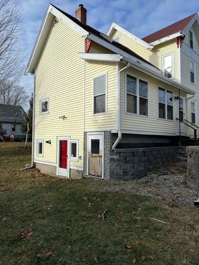 122 Court Street Machias ME 04654
