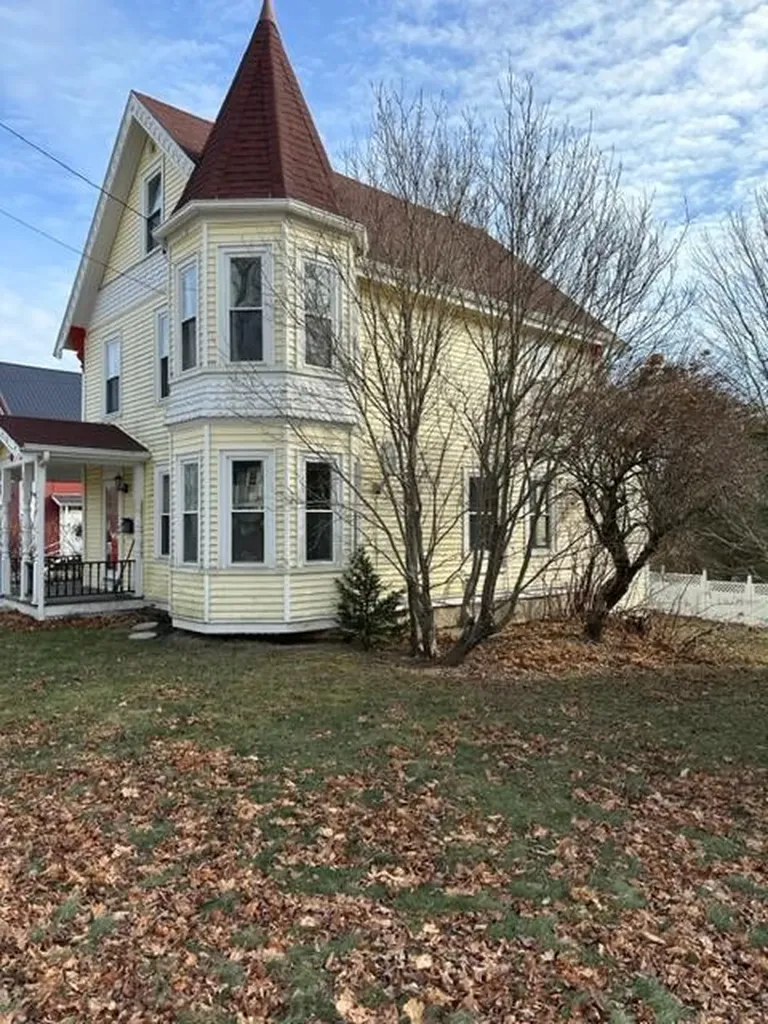 122 Court Street Machias ME 04654