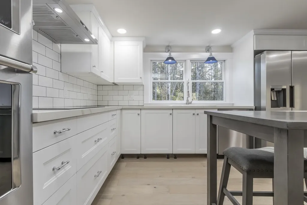 86 Middle Bay Road Brunswick ME 04011
