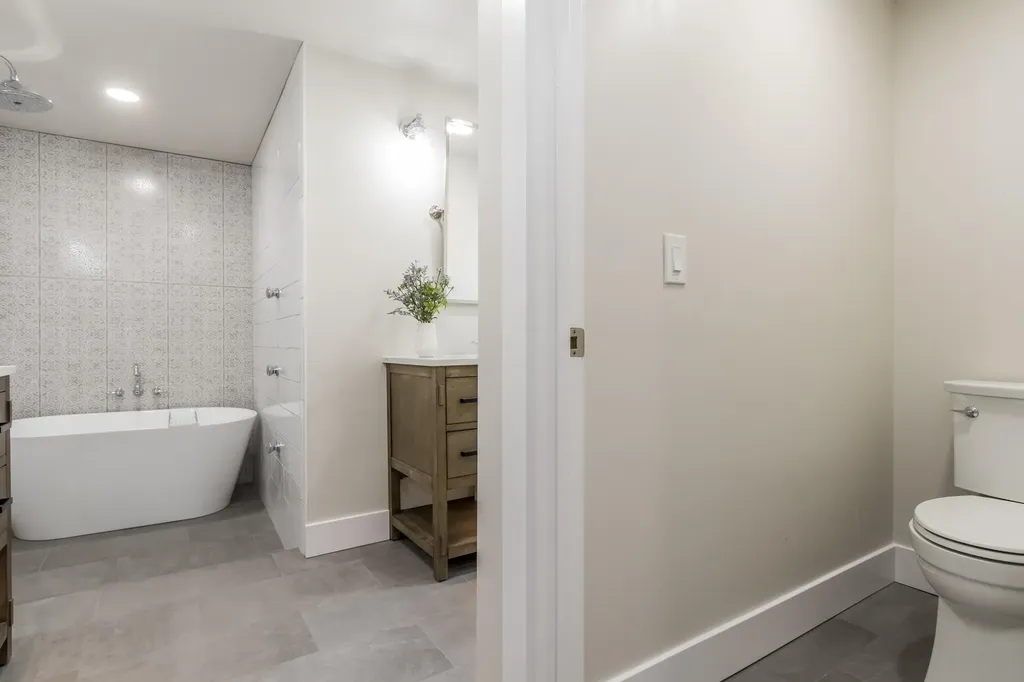86 Middle Bay Road Brunswick ME 04011