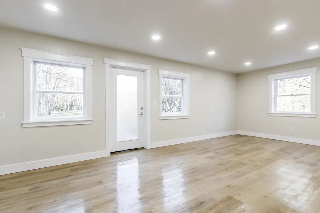 86 Middle Bay Road Brunswick ME 04011