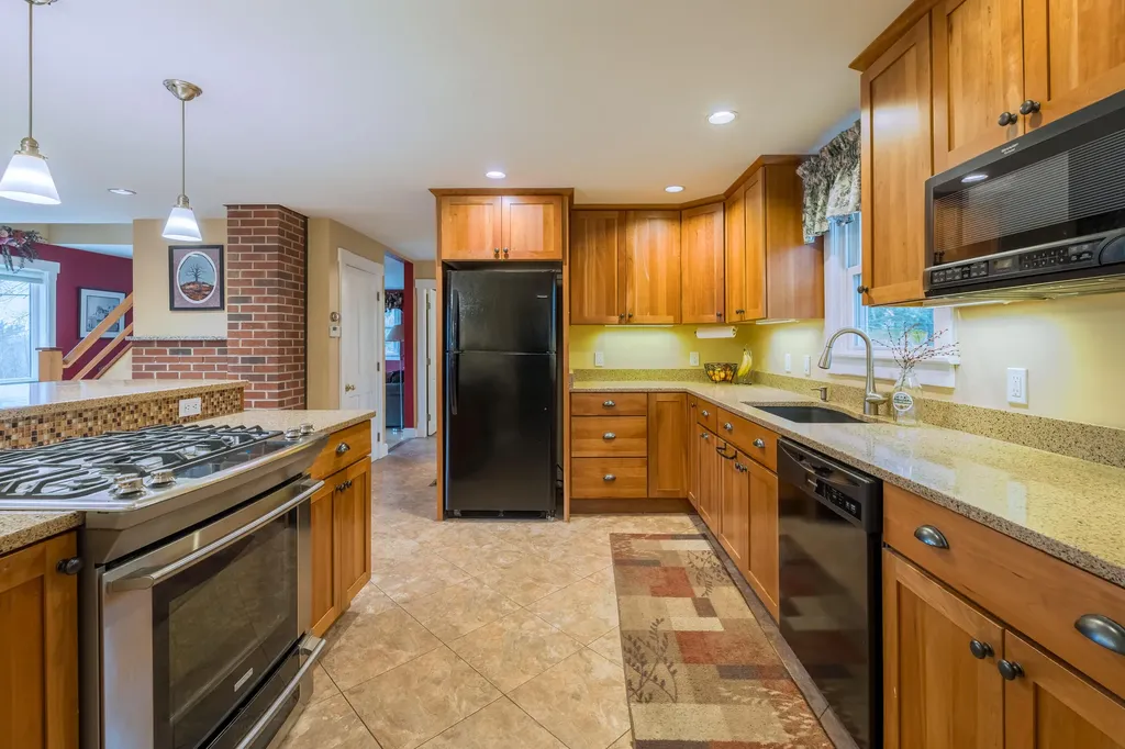 189 Peaco Hill Road Otisfield ME 04270