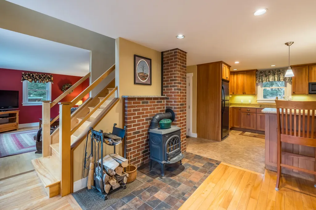 189 Peaco Hill Road Otisfield ME 04270