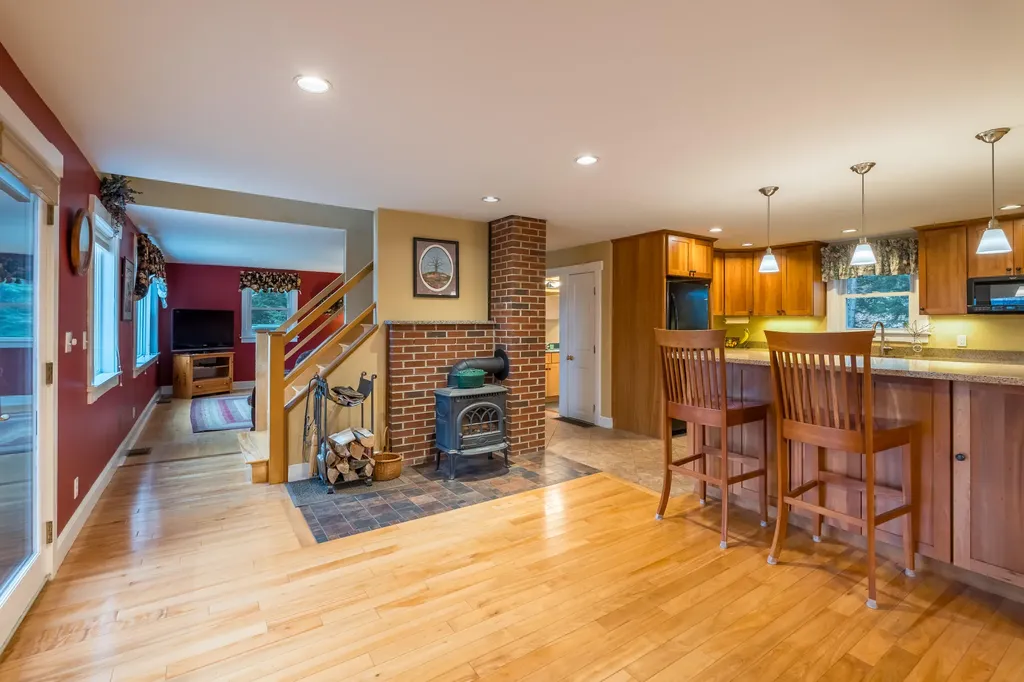 189 Peaco Hill Road Otisfield ME 04270