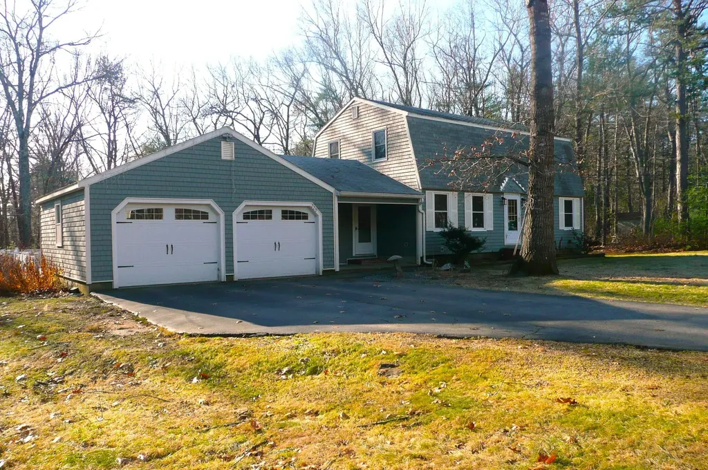 220 Kimberly Circle Wells ME 04090