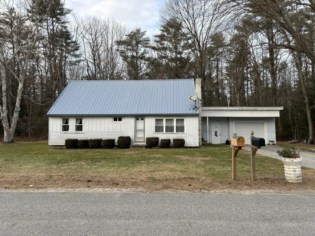 65 Pinewoods Road Lisbon ME 04250