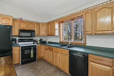 985 Eastern Avenue Augusta ME 04330