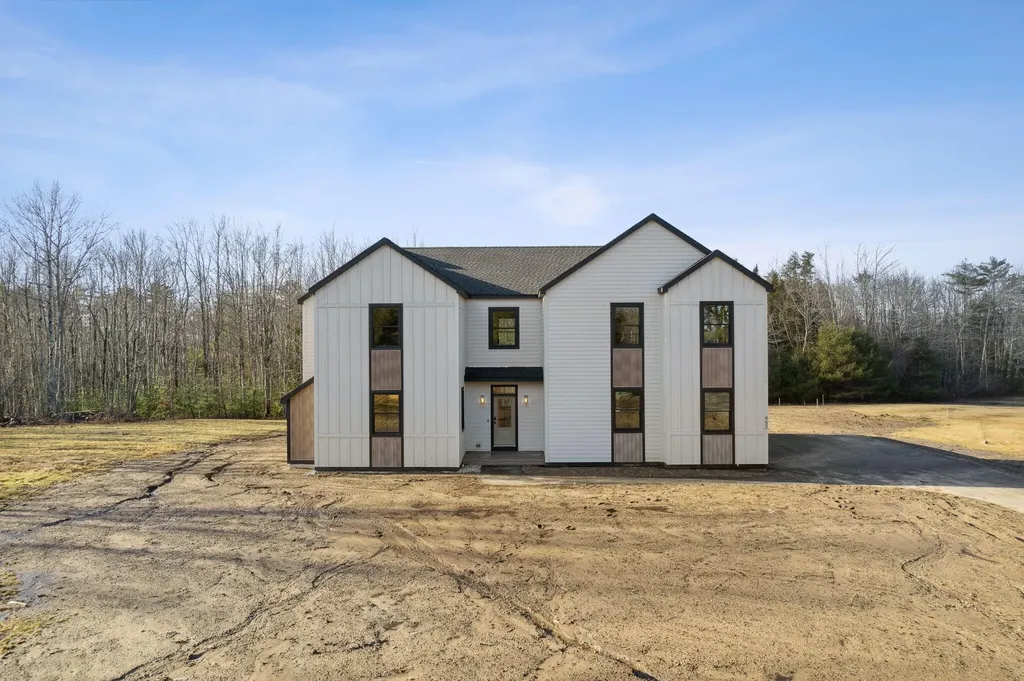 452 Blackstrap Road Falmouth ME 04105