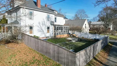 37 Fountain Street Bangor ME 04401