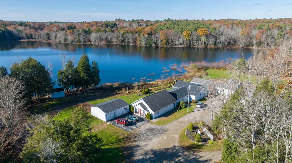 102 Manning Drive West Gardiner ME 04345