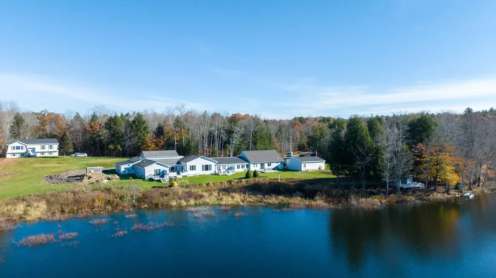 102 Manning Drive West Gardiner ME 04345