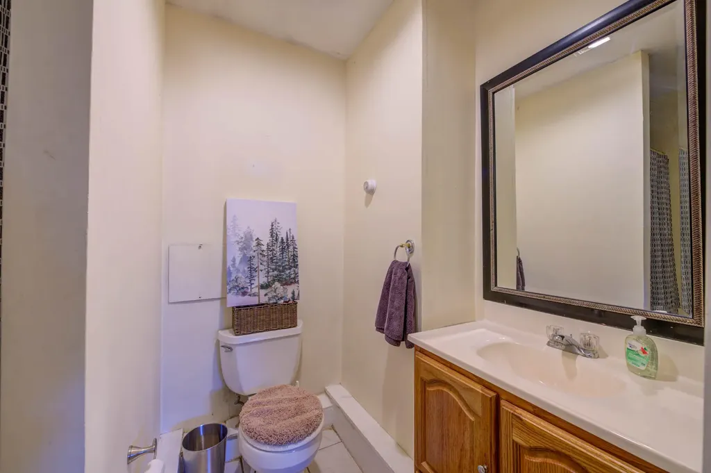 102 Manning Drive West Gardiner ME 04345