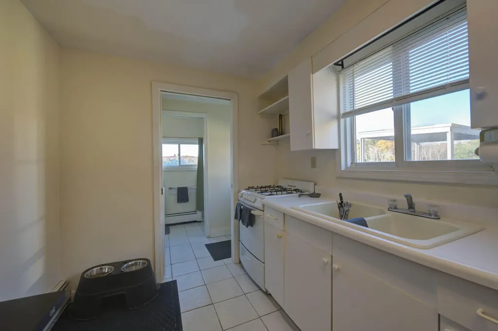 102 Manning Drive West Gardiner ME 04345
