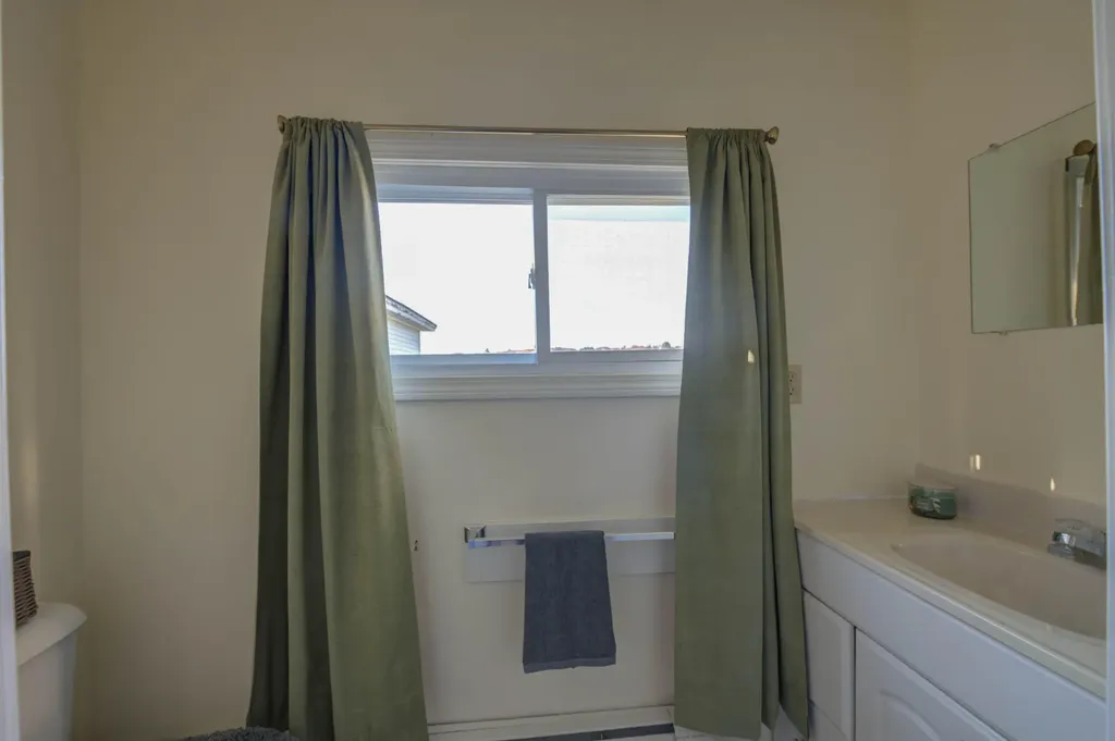 102 Manning Drive West Gardiner ME 04345