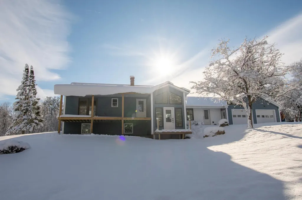 1063 Cross Hill Road Vassalboro ME 04989